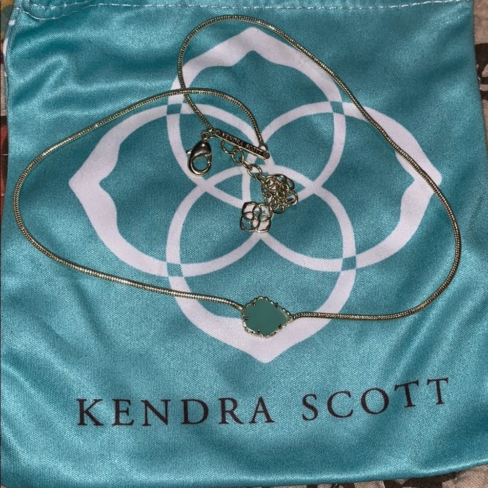 Kendra Scott Mara in Chalcedony